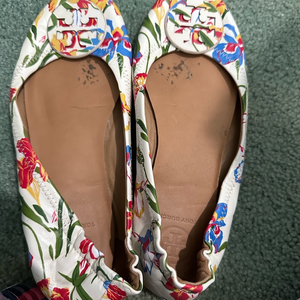 Tory Burch flats with floral print.  Size 6.